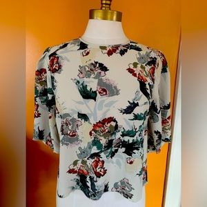 Wilfred by Aitzia short sleeve floral blouse.